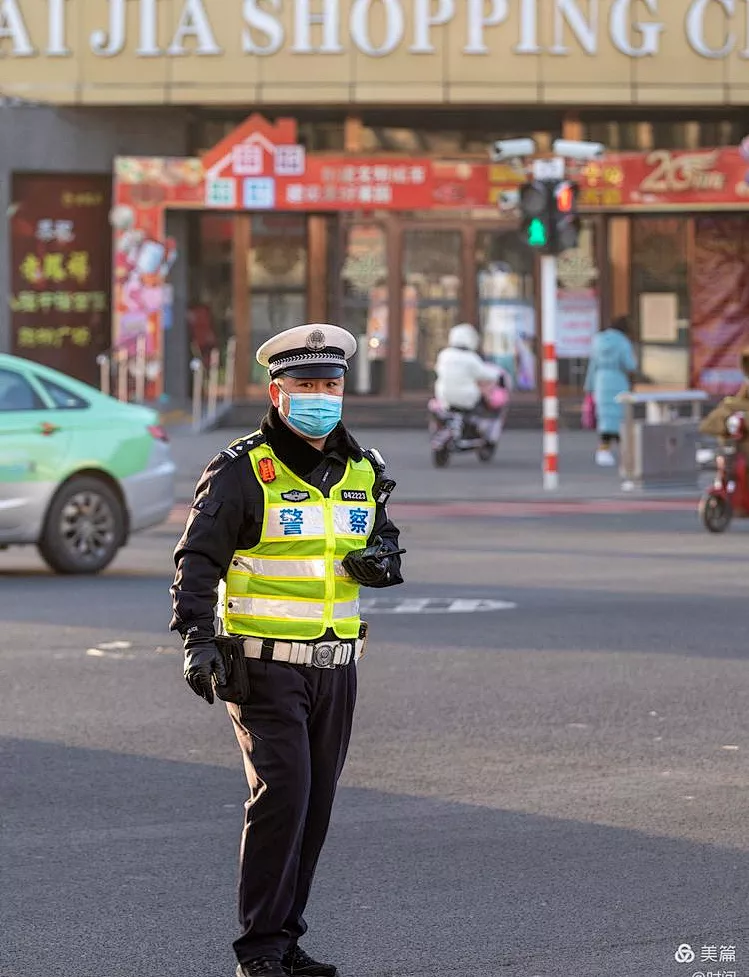 「交警正能量」平凡的坚守