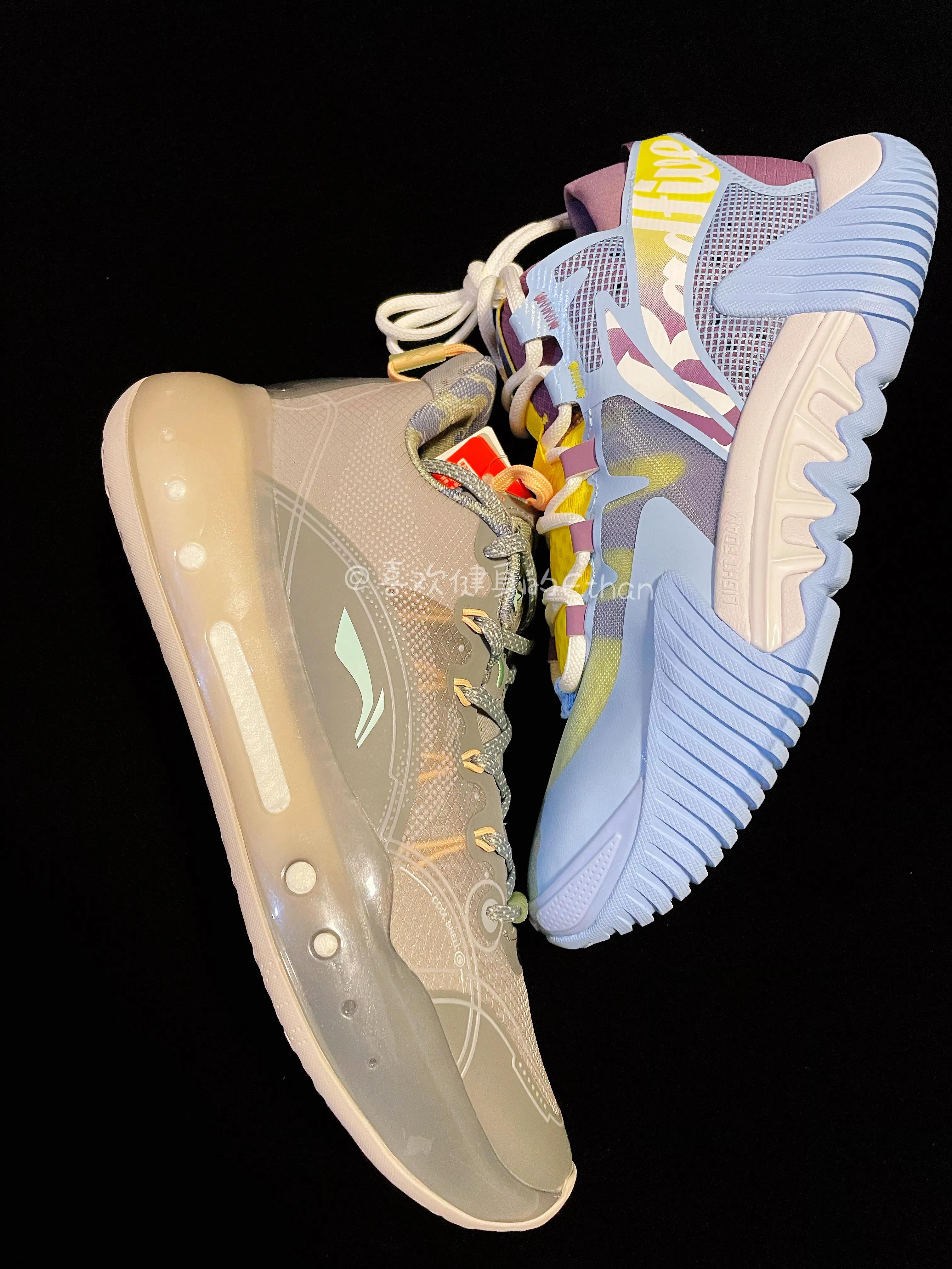 板,它带来了出色的抗扭性能,但是于帅1442比抗扭略差,全掌lightfoam