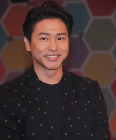 原来有人生来便是深渊，5个娱乐圈悲惨男星，经历个个让人心碎