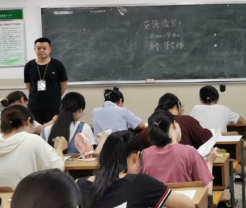 山东这所大学曾排名第四，深受高考学生青睐，如今却有点冷清