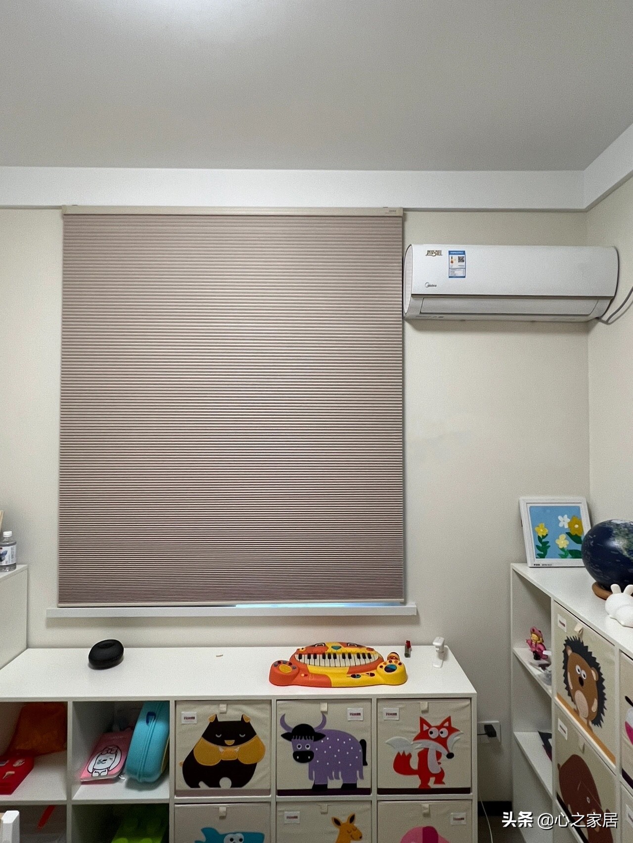 80㎡两室两卫装修的简约别致，空间利用充实，主卧衣帽间独特时尚