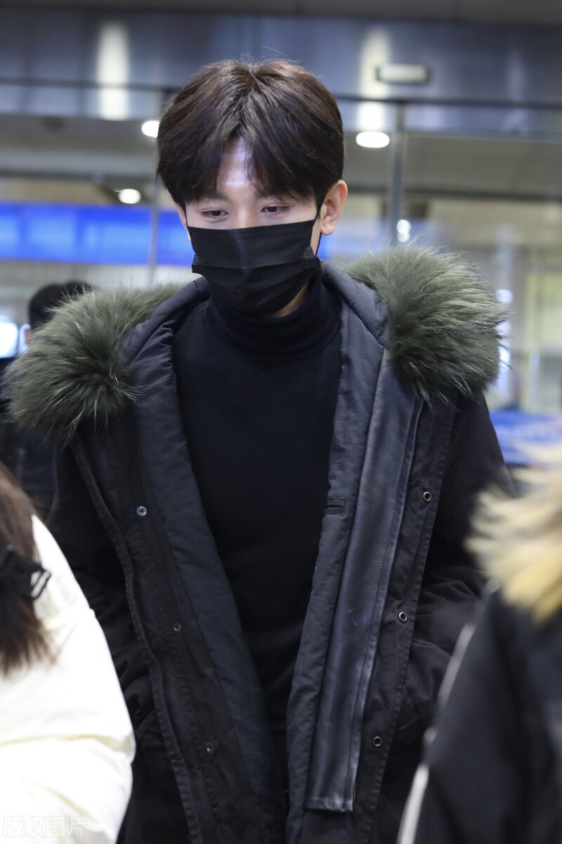 成毅第一张图封神了，你还没看到？