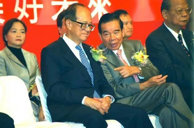 从卖黄金到千亿身家，周大福如何富过三代？