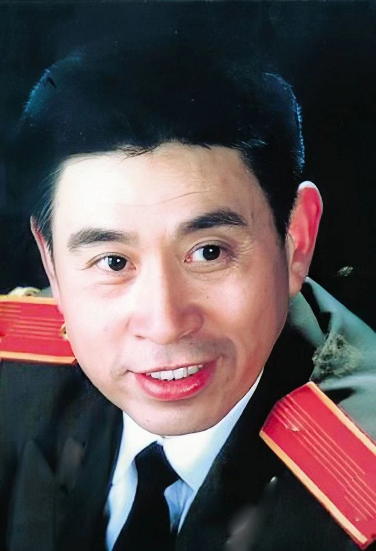 程志：與殷秀梅閃婚閃離，二婚再娶軍旅歌手王秀芬，現狀怎樣了？