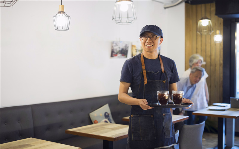 小县城开什么店比较有市场（适合在小县城的实体店）