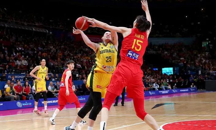 晋级决赛！中国女篮击败澳大利亚，王思雨罚球绝杀，与美国争冠