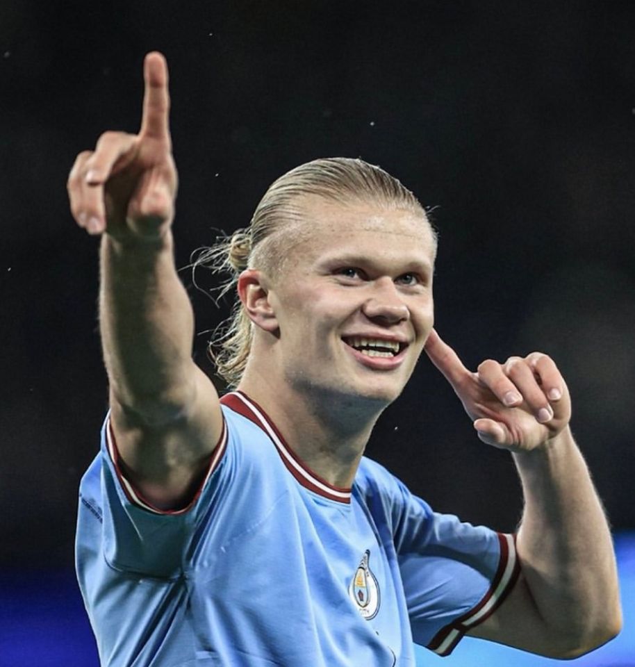 c罗纳尔多和梅西图片(球迷:22岁时,大罗比梅西强,梅