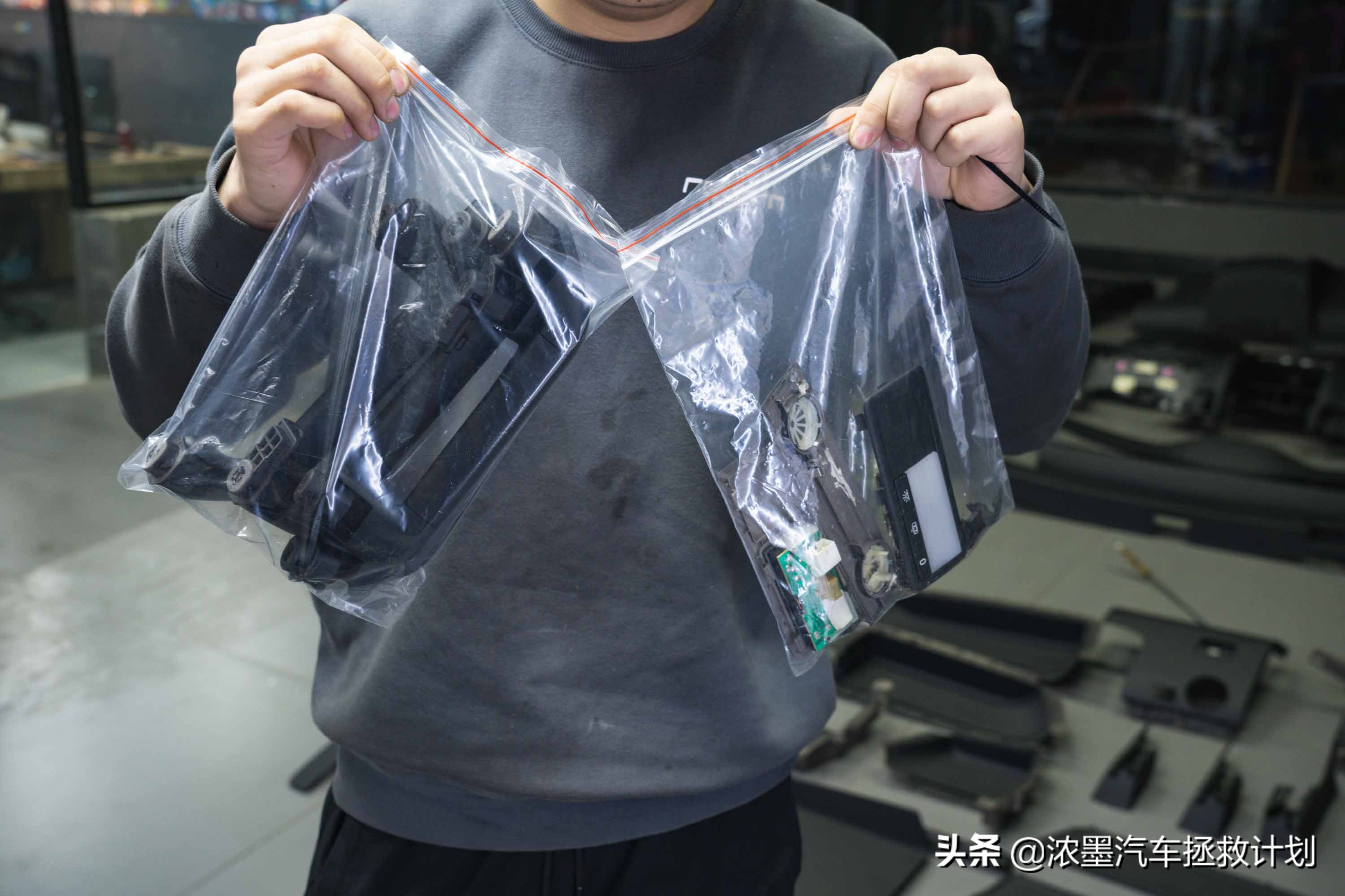 「致臻匠心」修复一台大众途锐，勇攀高峰后再成为逆转时间的焦点