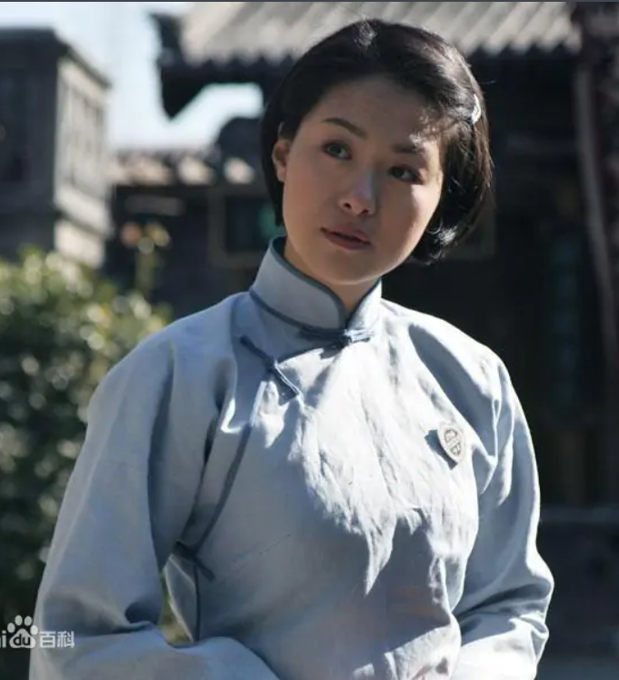 盘点女星的民国剧校服剧照——蓝衣黑裙篇（五）