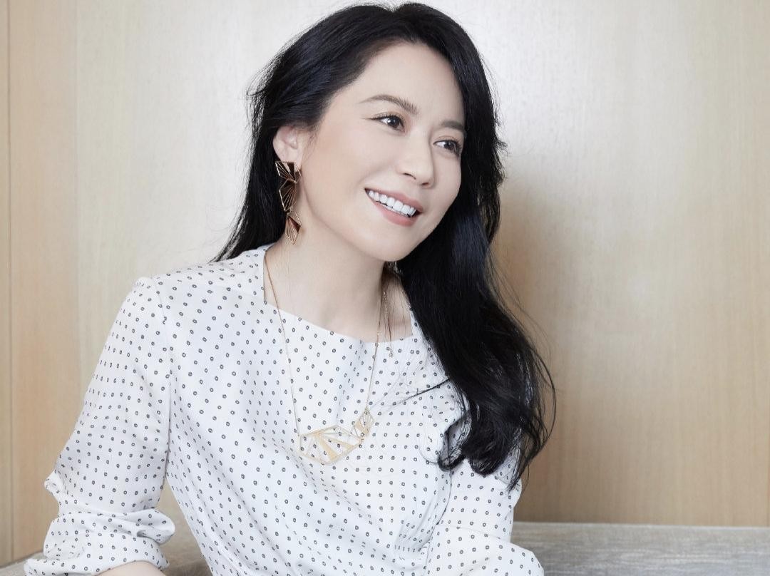 越老越有魅力的女明星，我只服这12位！连鱼尾纹都充满着女人味