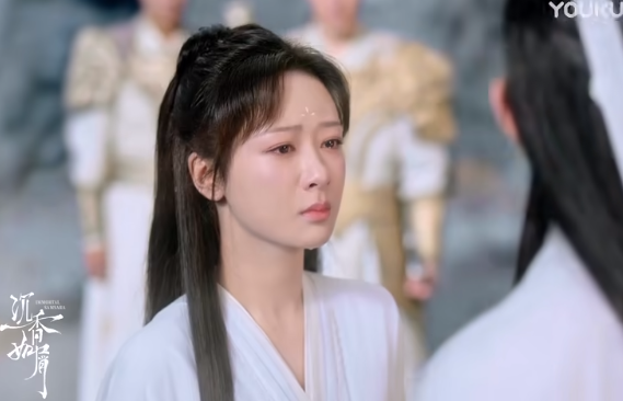 杨紫对不起，你不灵了