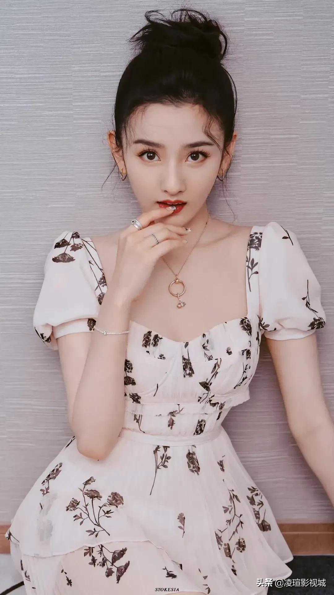 明星壁纸图片分享：宋祖儿（3）