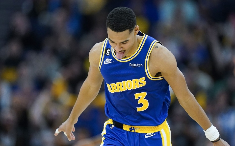 NBA所有球员数据排名（NBA最新球员数据排行榜和赛况）-趣拿体育