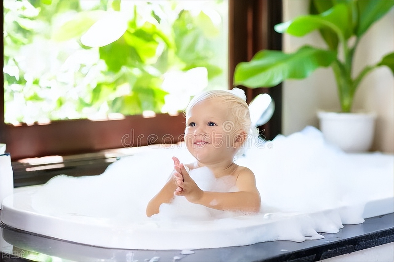 烫伤后怎么处理（烫伤后该怎么做？偏方不能乱用，正确处理是关键，5个步骤跟着做）