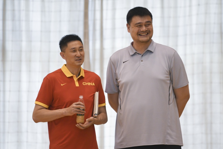 cba为什么每节十二分钟（CBA最大死穴是每节12分钟！姚明学NBA学了个四不像，改革走错路了）