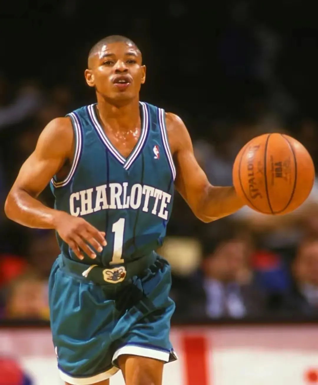 哪些nba矮个子的篮球明星（NBA历史最矮的球员，身高仅1.6米，大帽尤因防守乔丹，他是谁？）-华海博客