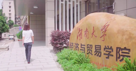 奖学金累计超5万！湖南再现2间“保研寝室”，8位女生还来自同校同学院！