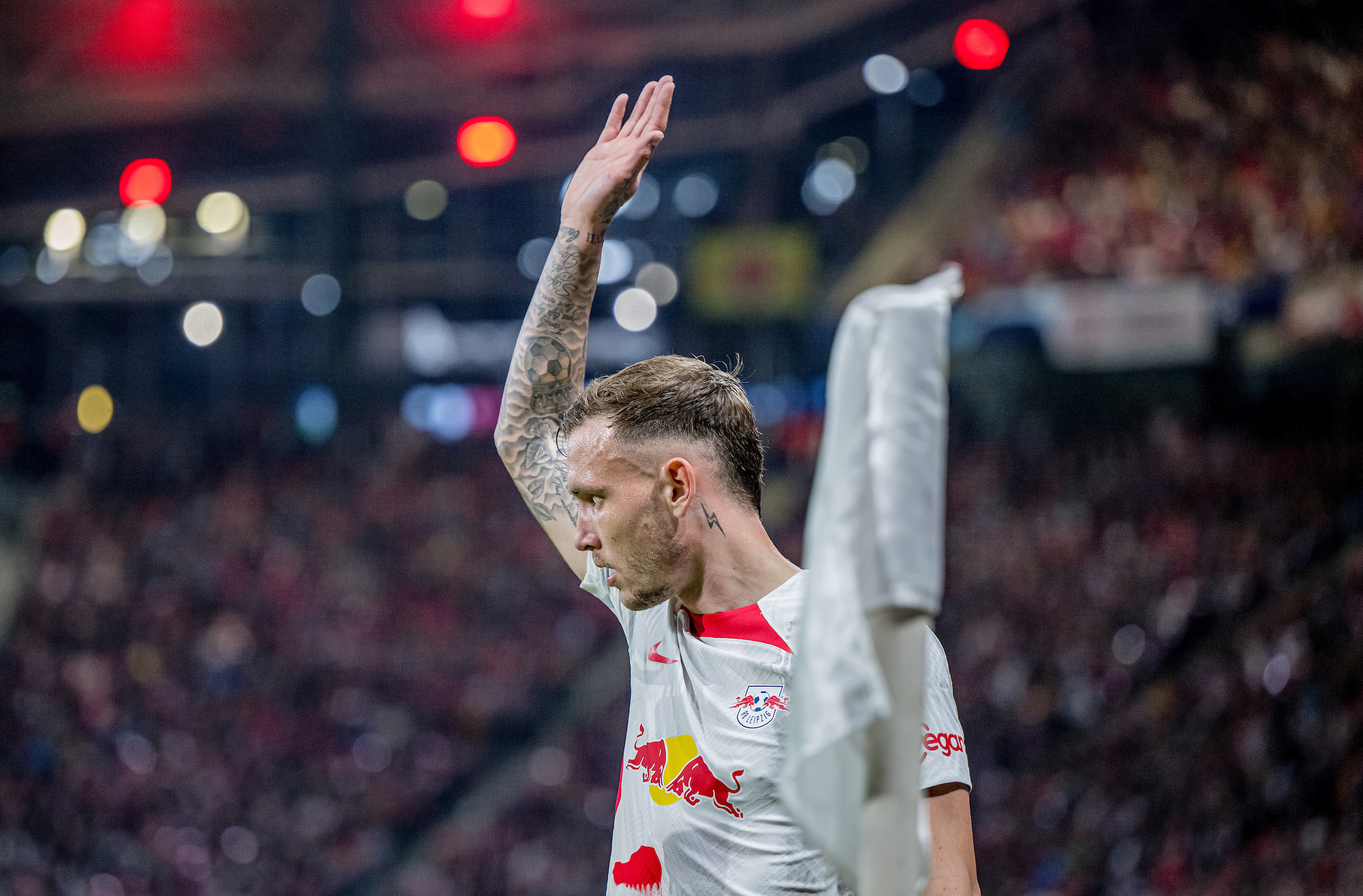 莱比锡锋线端人员轮换（德甲：霍芬海姆VS莱比锡，两队共计16人伤停，本场思路怎么解）