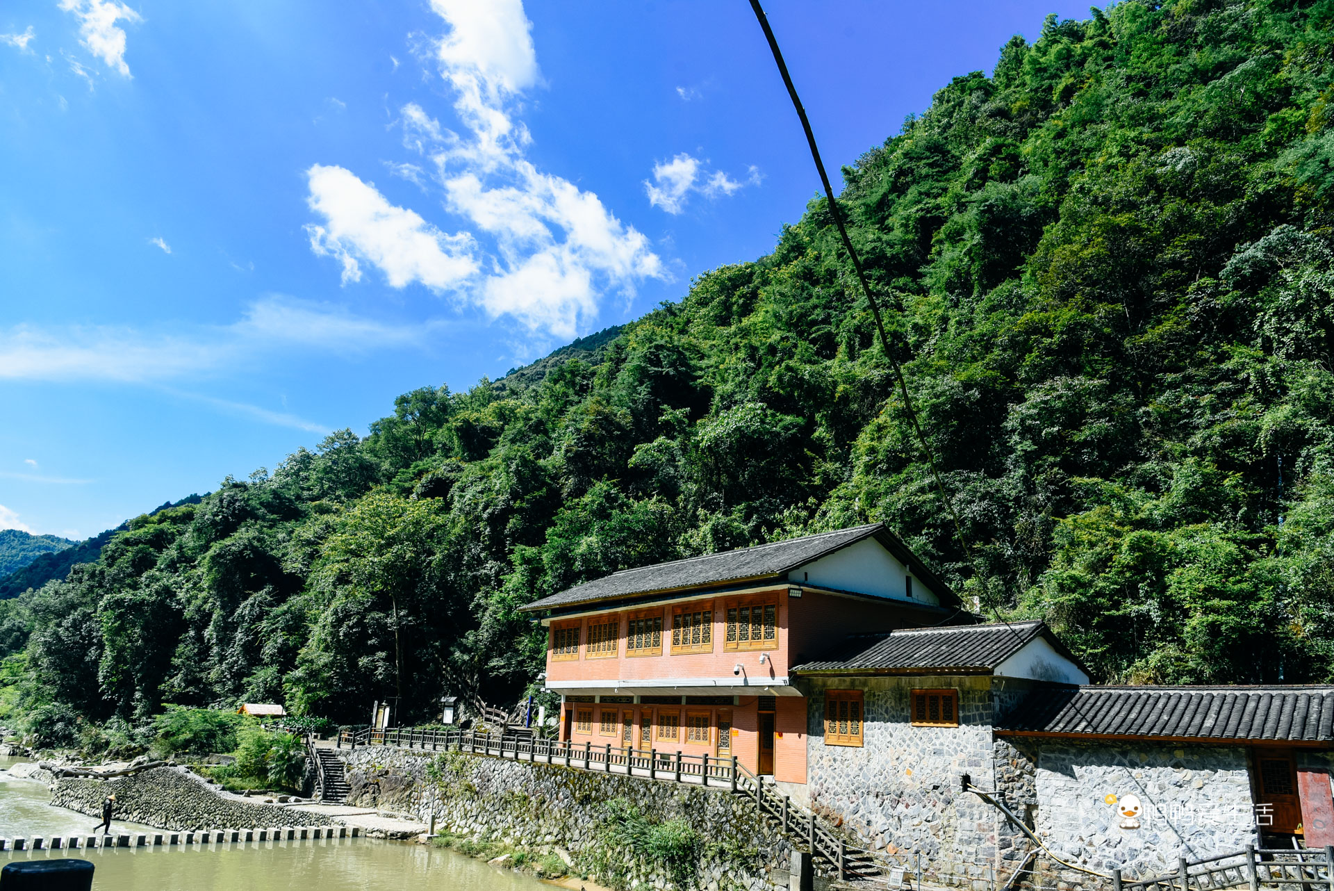 温州泰顺：住进超五星酒店泡温泉，假装在奈良逗小鹿，无比惬意