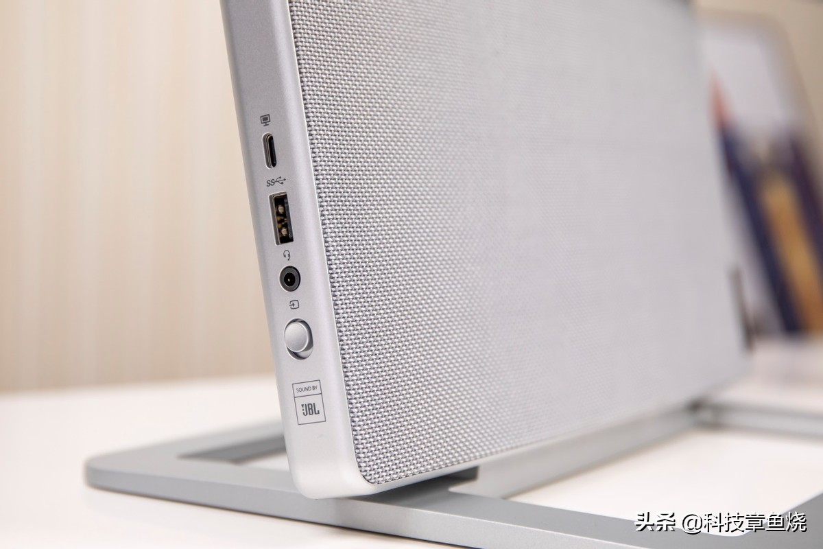 YOGA 27新品来袭，它是如何释放一体机生产力？