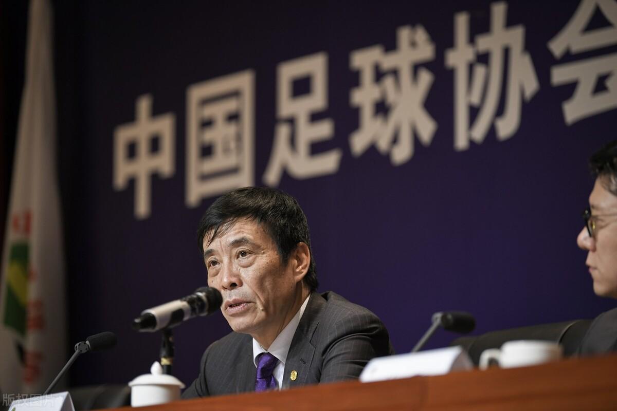 世界杯为什么中国不敢参加（中国男足为什么踢不进世界杯？）