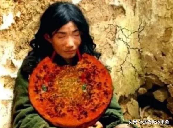 世界上最懒的人是谁世界第一懒人杨锁图片