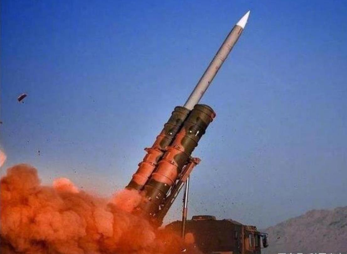 塞尔维亚防空导弹装备(巴尔干火药桶随时点燃，塞尔维亚亮相中国防空导弹，专打北约软肋)
