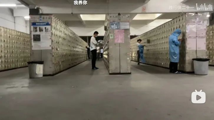 当富士康工人成为网红：一边拧螺丝，一边拍下流水线百态人生