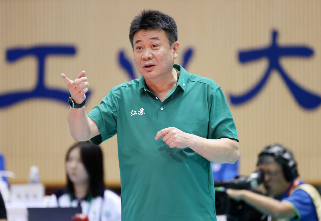 而中国女排新帅蔡斌在媒体采访中称,王梦洁虽然缺席了联赛,但在训练营