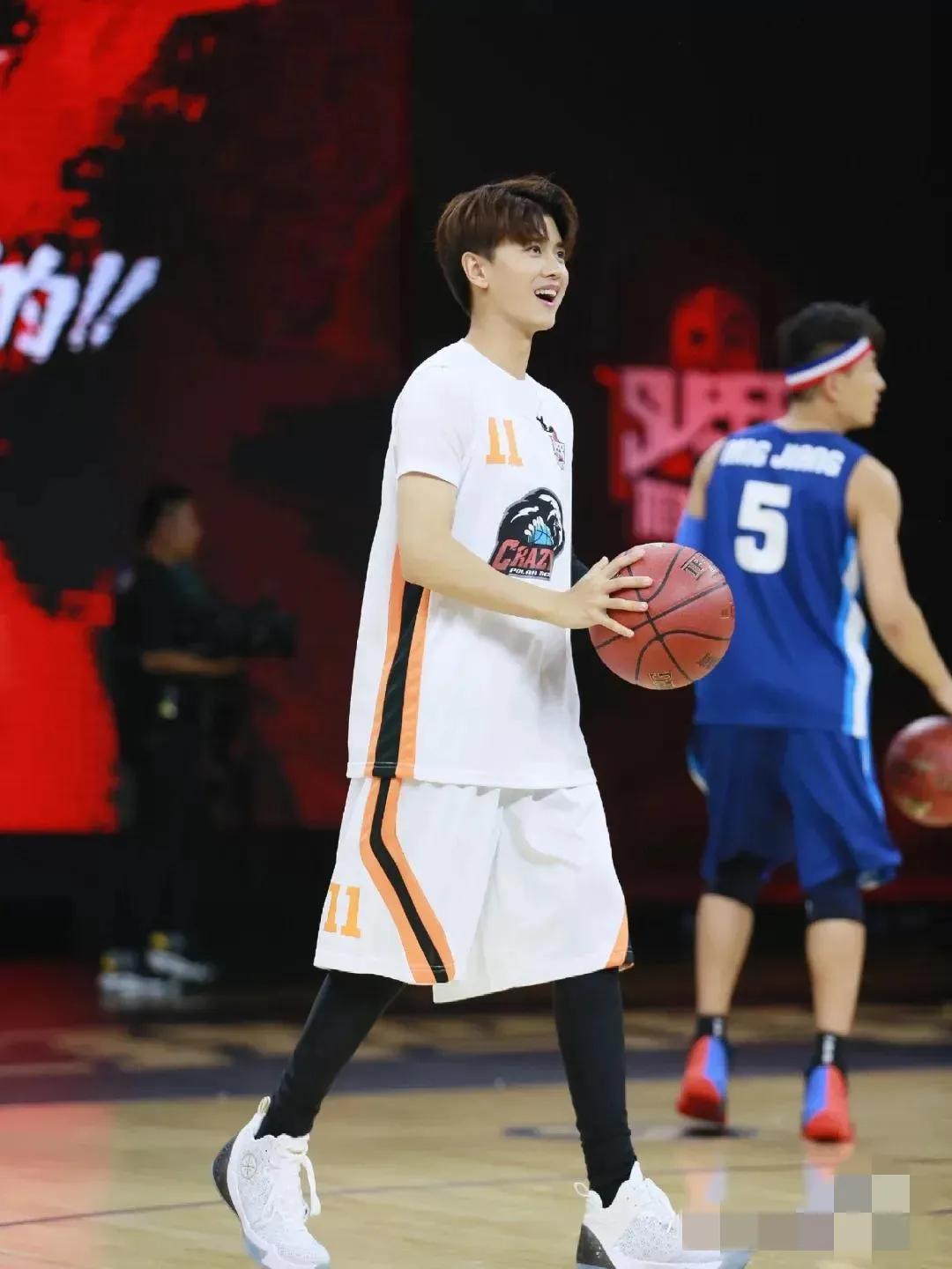 为什么喜欢nba篮球男孩(打篮球的男生真的很有魅力！8位男星，谁是你心中的“流川枫”?)