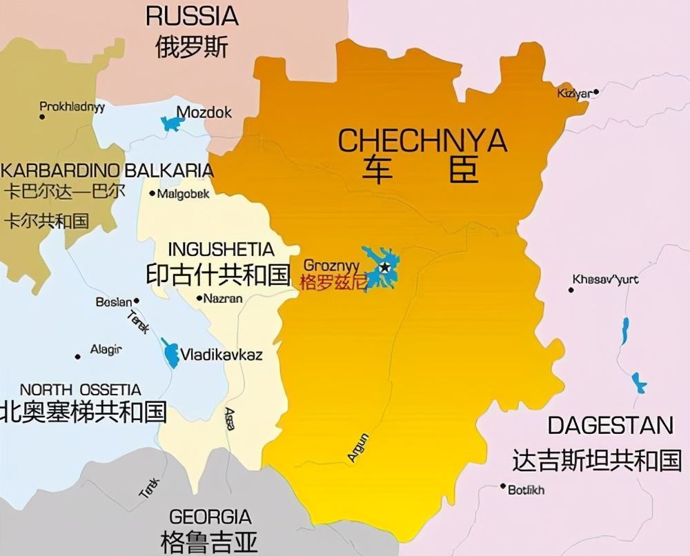 车臣位于北高加索的山区,高加索山脉地处亚欧大陆的十字路口,西边紧邻