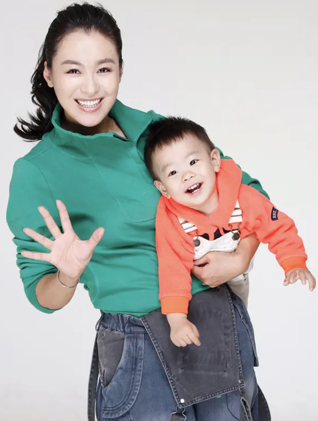 “古装女神”沈傲君的清醒人生，和她生命中爱过的2个重要男人