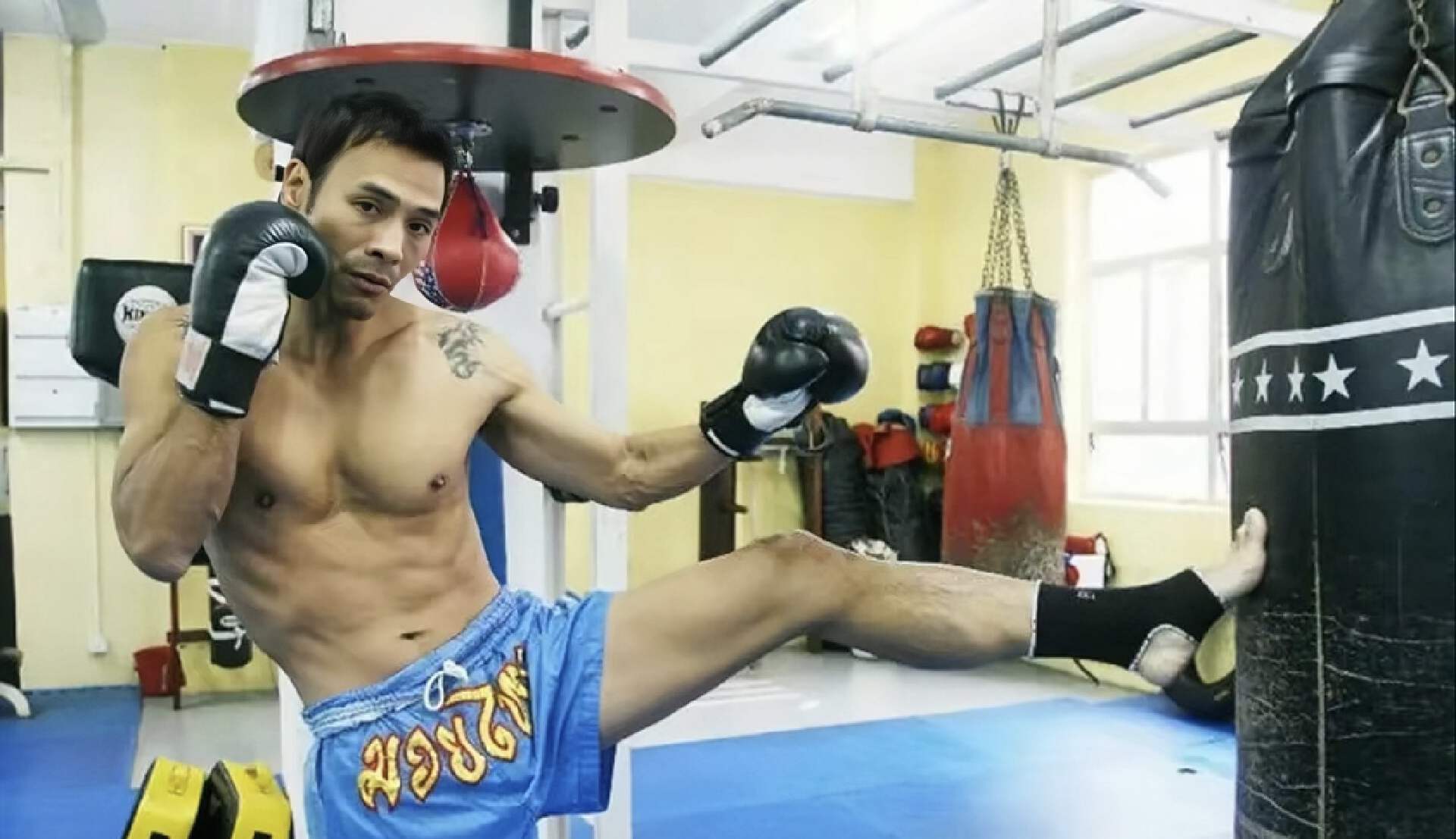 tvb知名男星疑患病,近照面颊凹陷身材消瘦,割胆手术致气血不足