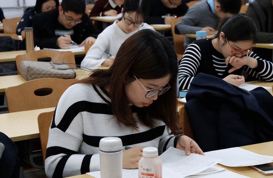 清华有一个“门槛超低”的学院，不用670分，普通高中生也能上