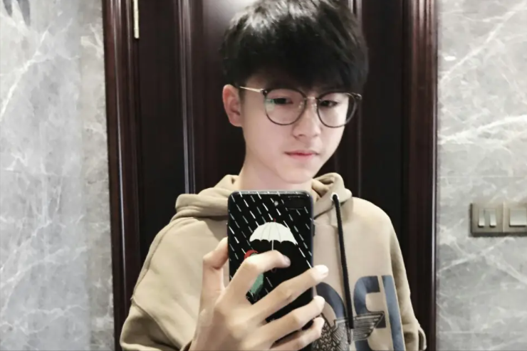 星光麦咭学园电视剧(《星际精灵》蓝多多长大啦,如今颜值逆天,19岁帅