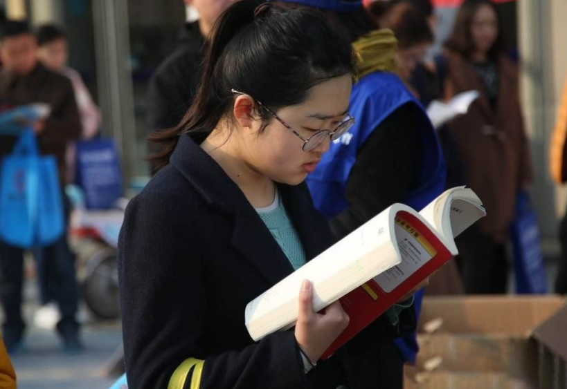 考上公务员不想干了，可以直接离职吗？4类情况申请了也会被驳回