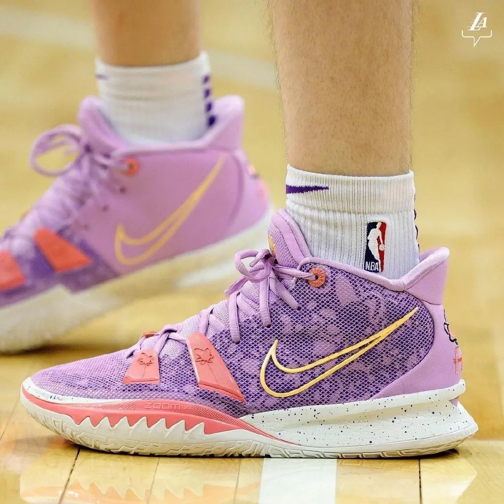 nba哪些球星联名了aj（NBA球员上脚：安东尼的AJ36很帅气，匹克的维金斯签名鞋）