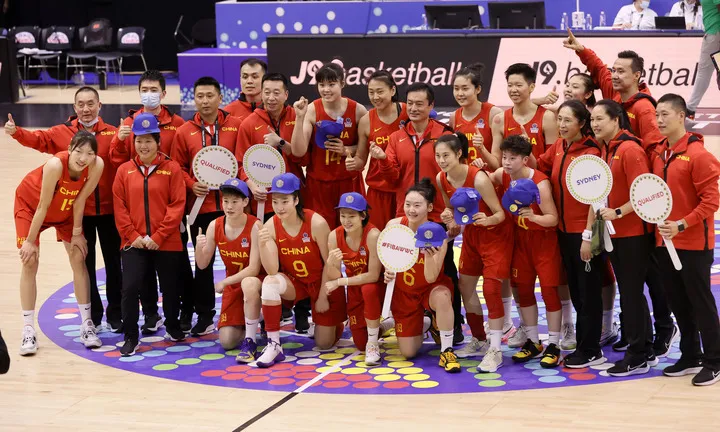 fiba篮球世界杯资格赛(大破法国！中国女篮三战全胜净胜67分，昂首晋级女篮世界杯)