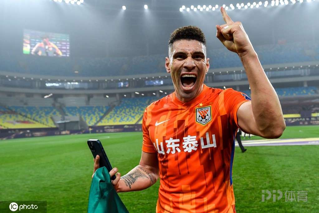 泰山着手引进新前场外援(巴甲桑托斯正式报价莫伊塞斯 泰山着手引进新