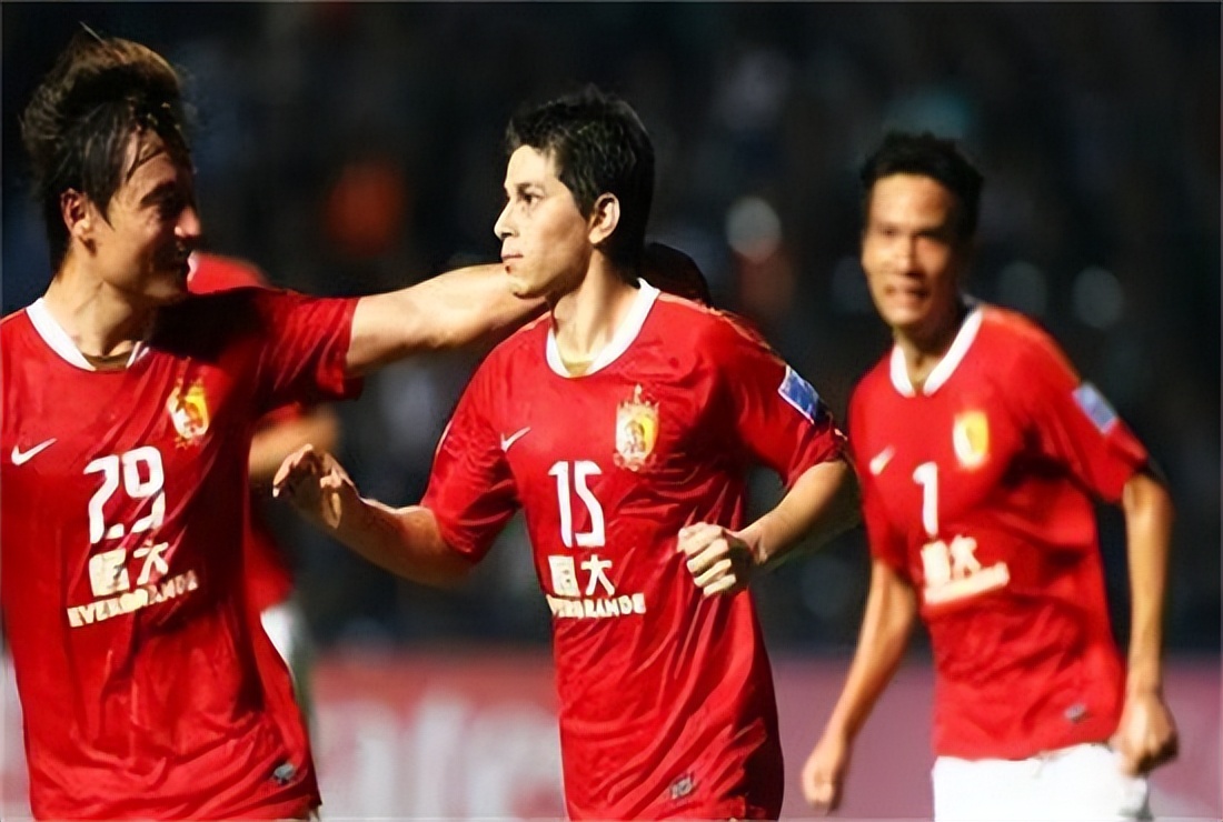 世界杯平均身高（世界杯八强的平均身高居然达不到某市U18的选拔标准，落后根源？）