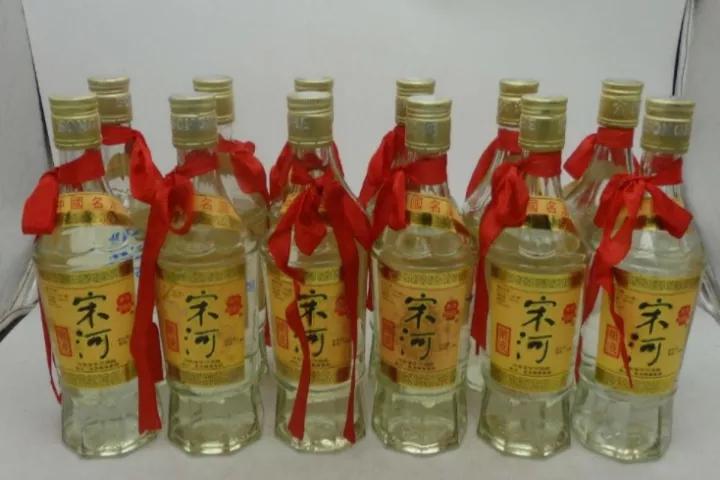 谁说河南无好酒？这4款酒便宜还好喝，100%纯粮酿，行家从不放过