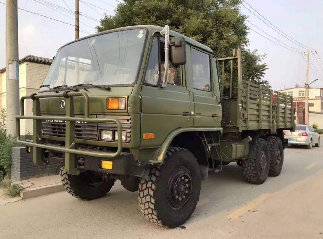 "东风"eq-140卡车