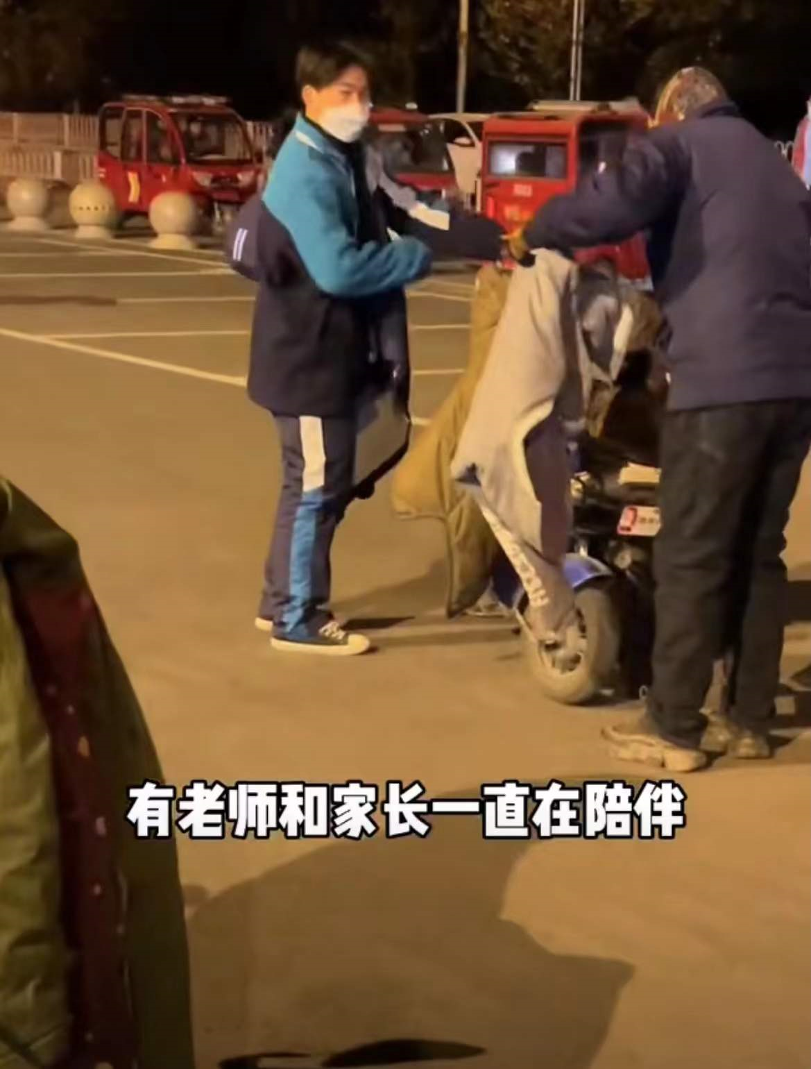 高三学生的一天曝光，凌晨5点教室灯火通明，网友：果然是江苏的