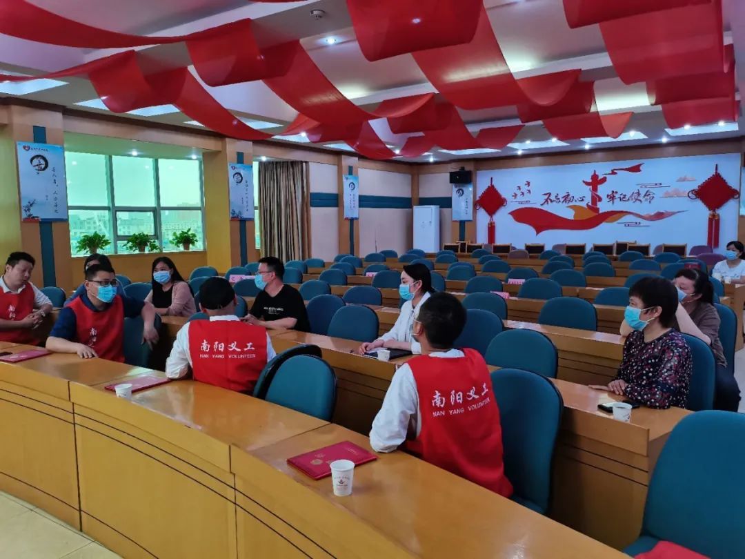 ����������Ѫվ�����޳���Ѫ��������Ա��ѵ��Ƹ��䷢��ʽ