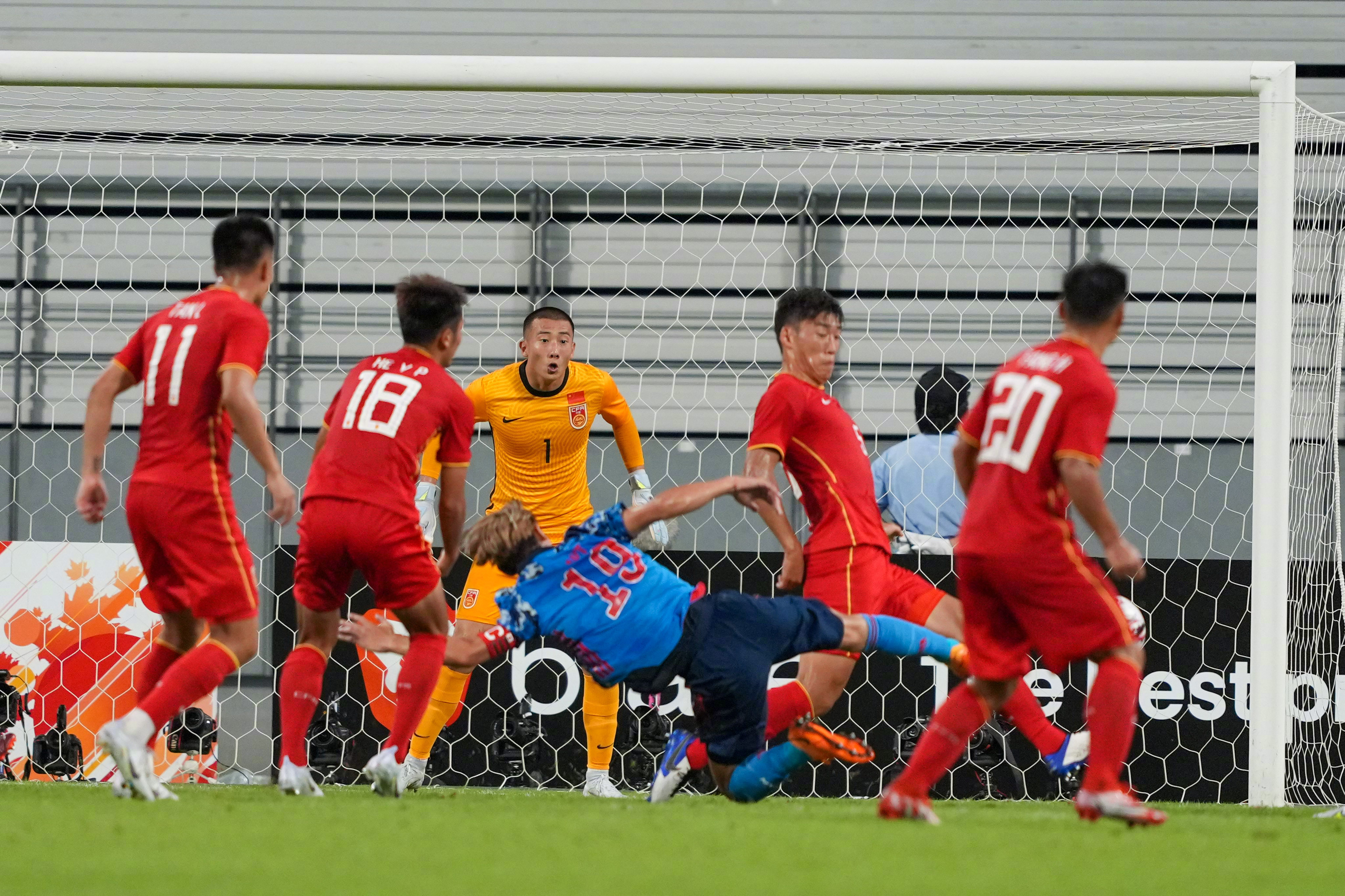 直播观看世界杯(CCTV5直播天下足球 录播东亚杯国足0-0日本男足，5 录播中国女排)