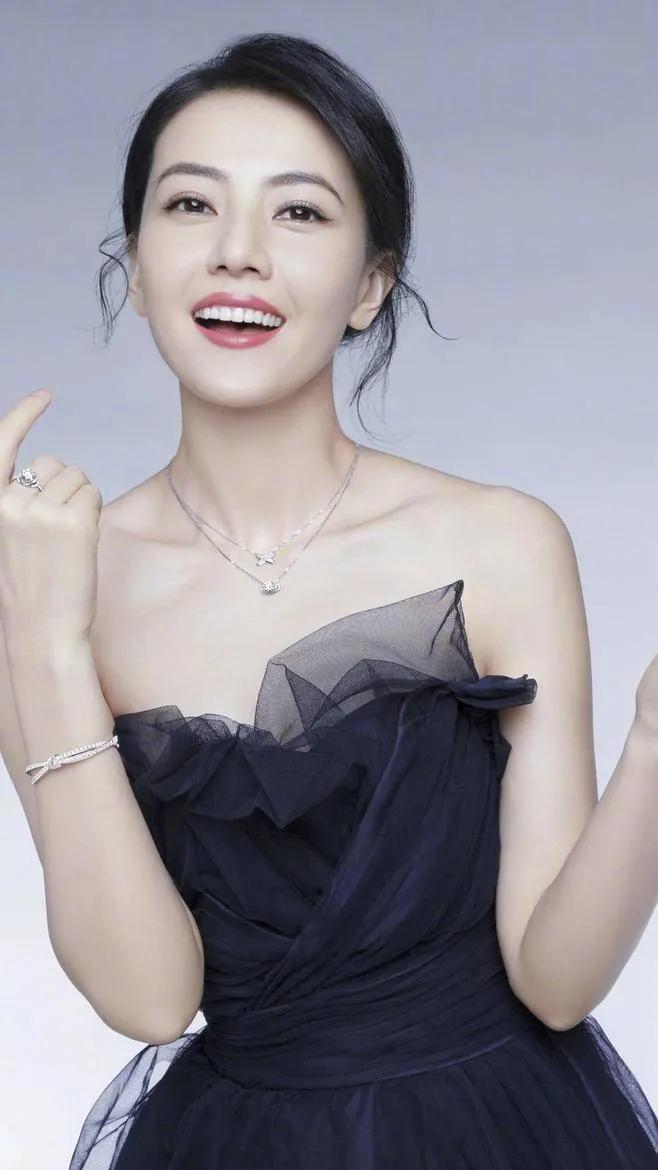 高圆圆足够美真好看