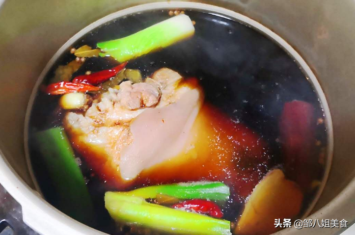 教你做好吃的酱肘花，一上桌人人抢着吃，简单易学，待客用得上