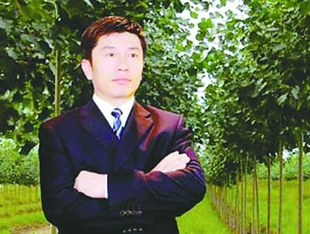 东北“巨骗”陈相贵陨落史：开悍马买182万手机号，08年锒铛入狱