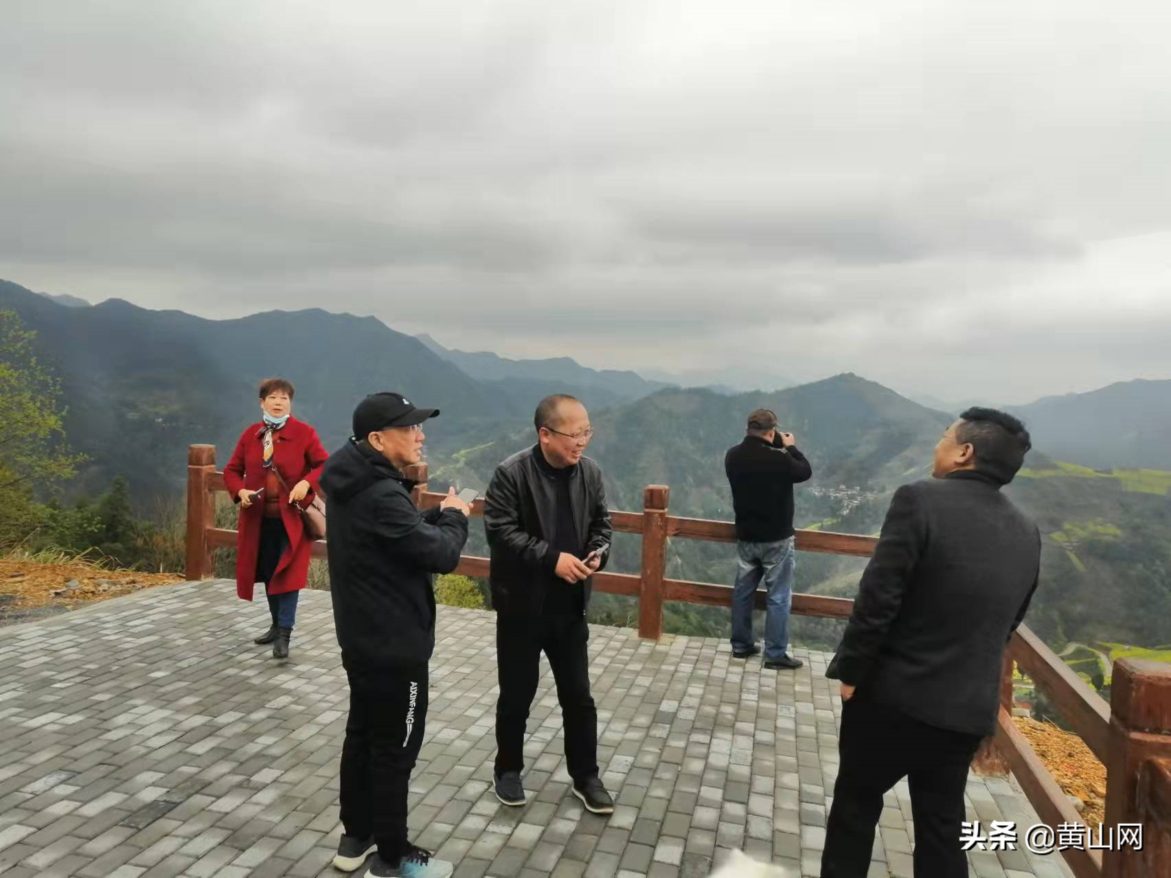 飞阅徽州之十七：飞跃此林山 今朝更好看