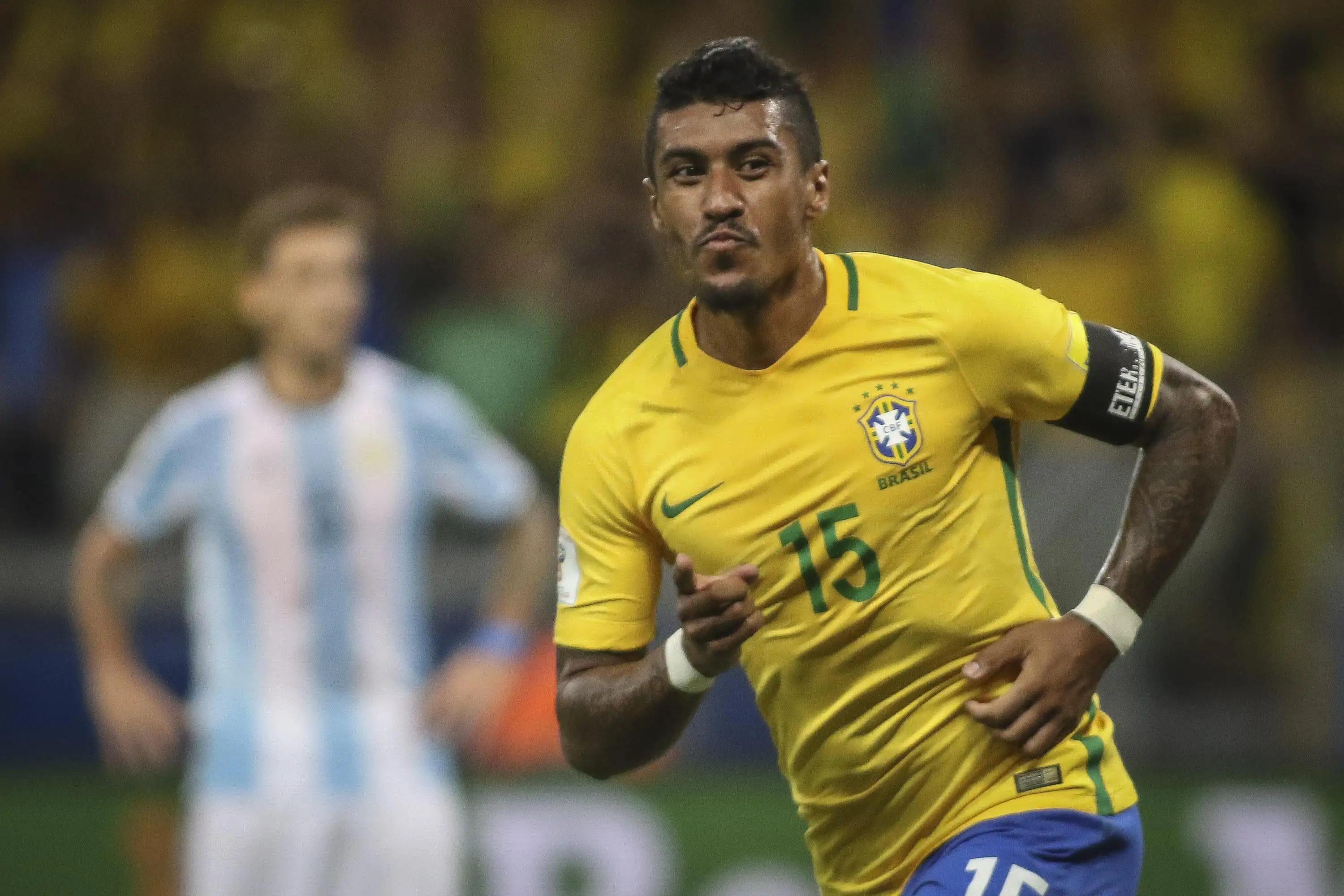 效力于广州恒大 出场95次 进28球 助攻10球代表巴西国家队出场55场,打